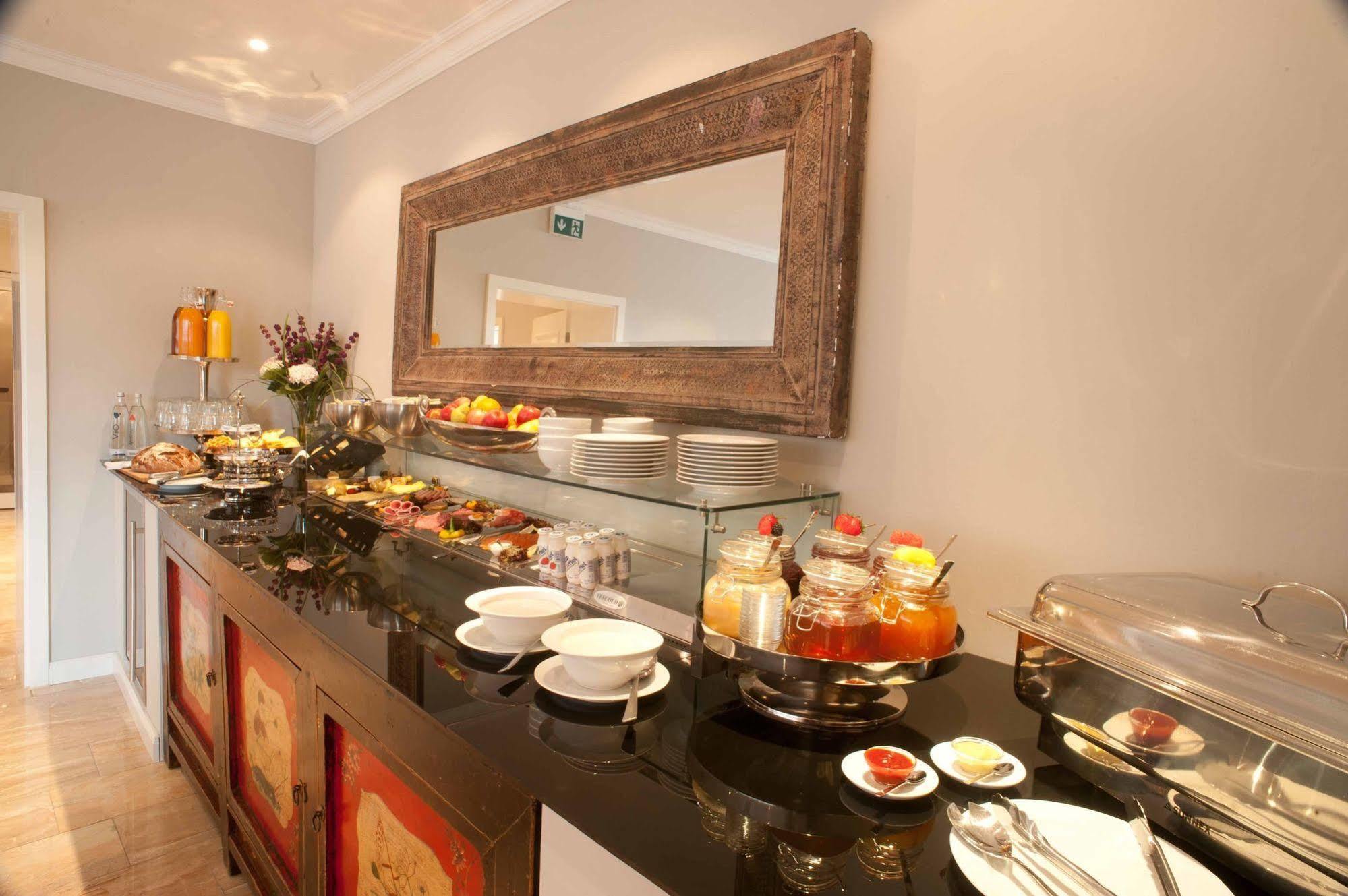 Hotel Rheinblick Colonia
